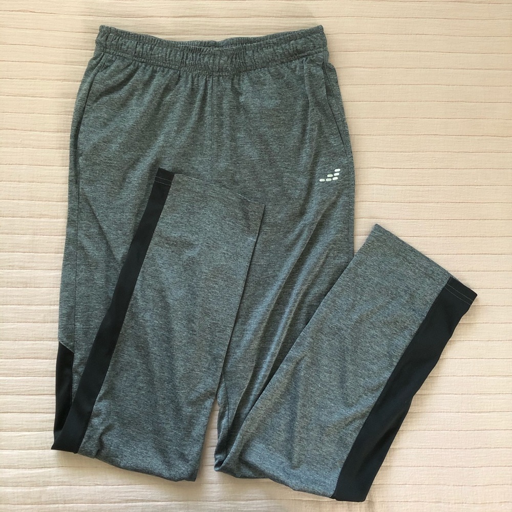 NWOT boys joggers